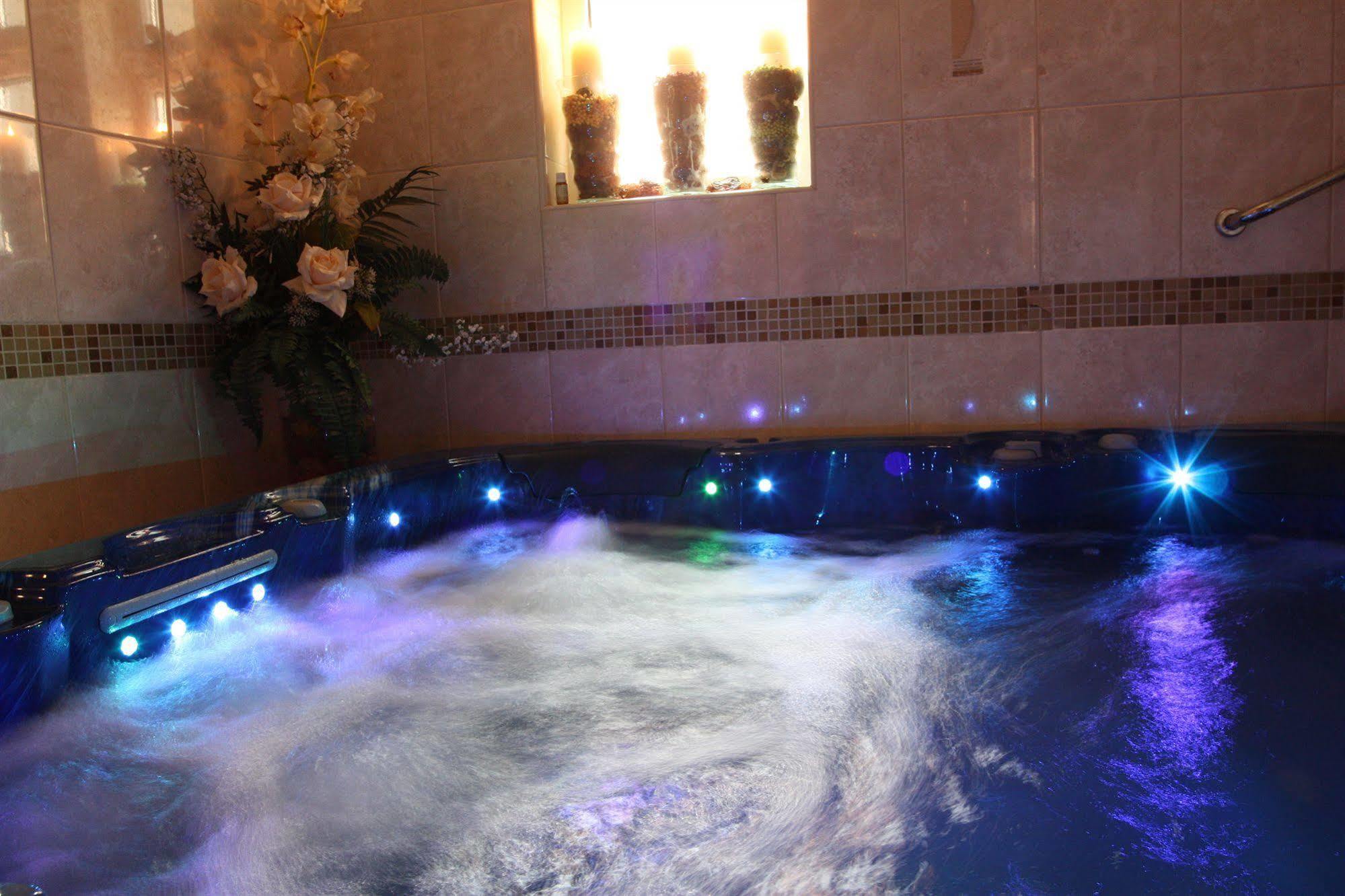 Dom Hotel Szeged Bagian luar foto